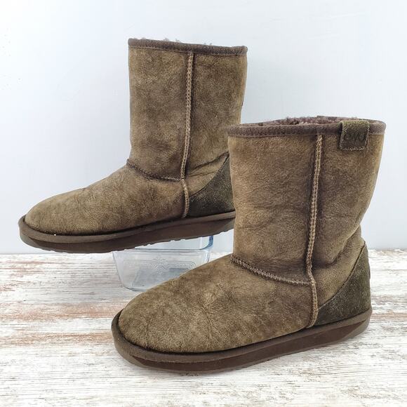 Emu Stinger Lo Shearling Boots 9 - Picture 1 of 7